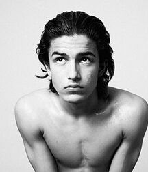 Aramis Knight Gay Tube 600766f384700.jpg