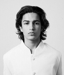 Aramis Knight Gay Tube 60076700a2737.jpg