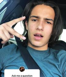 Aramis Knight Gay Tube 6007671cc075c.jpg