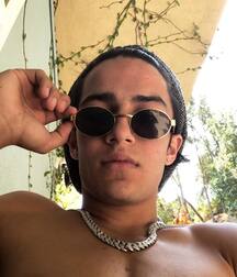 Aramis Knight Gay Tube 6007672233269.jpg