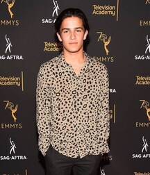 Aramis Knight Gay Tube 6007672cf2612.jpg