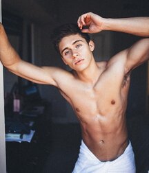 Hot Gayboystube Bodies Gay Teens 600b33c6d2986.jpg