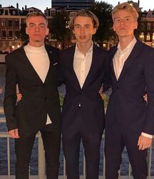 Dressed up boys gay tube 600be228510fe.jpg