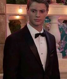 Dressed up boys gay tube 600be229e7546.jpg