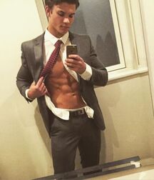 Dressed up boys gay tube 600be22ebc9c6.jpg