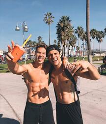 Fit college boys gay tube 600d275e40158.jpg