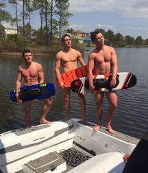 Fit college boys gay tube 600d278e858c0.jpg