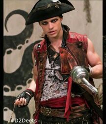 Thomas Doherty gay boys tube 60104eef8396d.jpg
