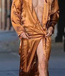 Thomas Doherty gay boys tube 60104f0a3bdfb.jpg