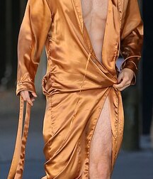 Thomas Doherty gay boys tube 60104f0beedfa.jpg