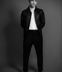 Thomas Doherty gay boys tube 60104f1c0c9e6.jpg