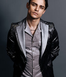 Thomas Doherty gay boys tube 60104f1e4fef5.jpg