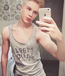 Cute boys and bulges gay tube 6010b334d34af.jpg
