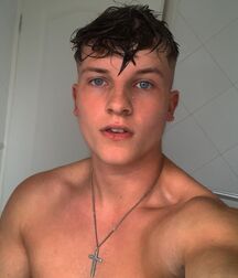Sam Stafford gay boys tube 6019d09f21934.jpg
