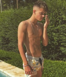 Flawess physiques gay tube 602b02536e90d.jpg