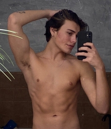 18YO Tiktok star Broghan S dick sexy gay tube