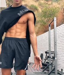 Beautiful show-offs gay tube 603edc9d7f94d.jpg