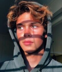 Cole Alves boys tube 604fd1417ea72.jpg
