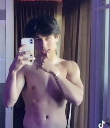 Kio Cyr gay boys tube 606f3f442eabe.jpeg