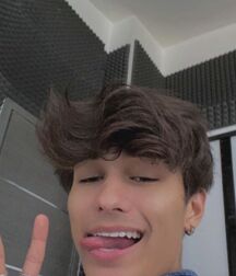 Kio Cyr gay boys tube 606f3f4739a67.jpg