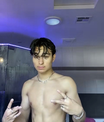 Kio Cyr gay boys tube 606f3f502086e.jpeg