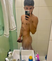 Big dicks gay tube boys porn 606fe4b45b90f.jpg
