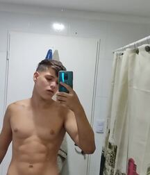 Beautiful Santigueerr big dick gay tube 60748d297d4bd.jpg