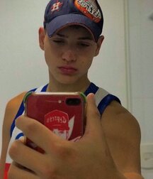 Beautiful Santigueerr big dick gay tube 60748d4407884.jpg