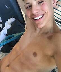 Beautiful Santigueerr big dick gay tube 60748db4860bd.jpg