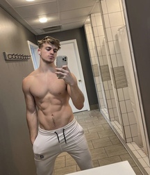 Logan Mandeville hot muscle boy porn 608ec884669b7.jpeg