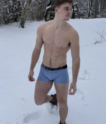 Logan Mandeville hot muscle boy porn 608ec8a117305.png