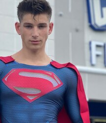 Sexy superhero fun gay tube 608ed579cd38b.jpg