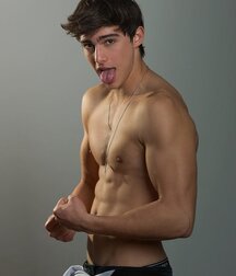 Israeli Model Ron Levi Gay Tube 6094b24514f36.jpg