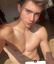 Israeli Model Ron Levi Gay Tube 6094b24d7005b.jpg