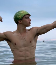Israeli Model Ron Levi Gay Tube 6094b2626a8da.jpg