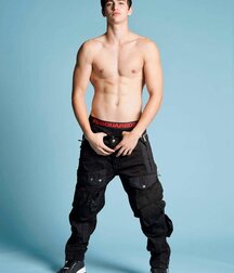 Israeli Model Ron Levi Gay Tube 6094b27a71546.jpg
