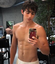 Israeli Model Ron Levi Gay Tube 6094b29a49d44.jpg