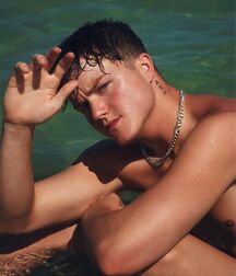 Landan Ash blonde model gay tube 609b77234264f.jpg