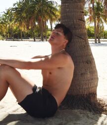 Landan Ash blonde model gay tube 609b7724ea79f.jpg