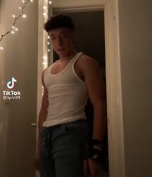 Julian tyrin24 nudes photos gay tube best 60a408bad20fd.jpg