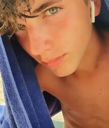 My boys together twinks tube 614e5647e842a.jpg
