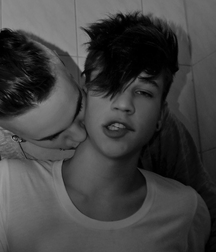 STICKY PICTURES GAY TUBE SELECT 5ffbd5d152cd8.png