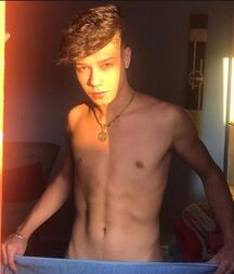 CBe New Years Mix Gay Tube No.1 5fedc6f0bc8bc.jpg