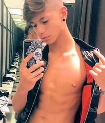 CBe New Years Mix Gay Tube No.1 5fedc76662723.jpg