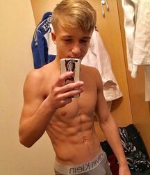 CBe New Years Mix Gay Tube No.1 5fedc99a6439e.jpg