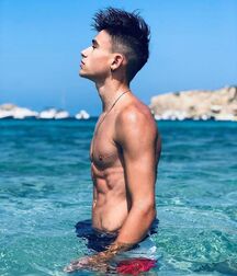 CBe New Years Mix Gay Tube No.1 5fedcaa216eb4.jpg