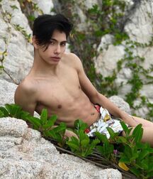 CBe New Years Mix Gay Tube No.1 5fedcbaa41b09.jpg