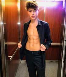 CBe New Years Mix Gay Tube No.1 5fedcbe0aa51d.jpg