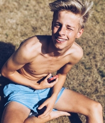Super FIT twink gay boys tube 6053dd420ac1d.jpg