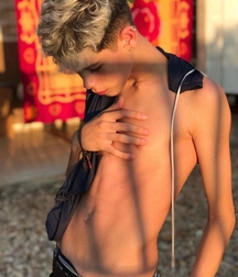nn super twink models gay tube 6091b47f29180.jpg